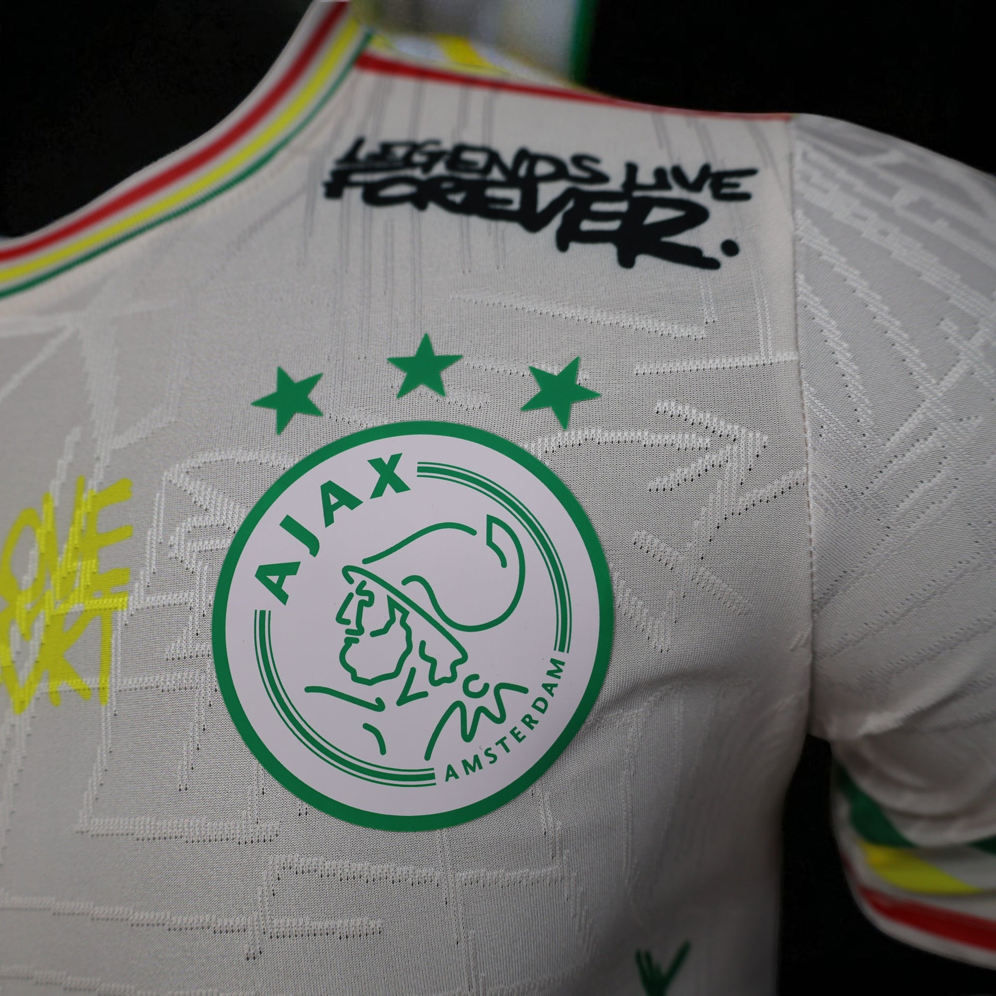 🌍 Maillot Ajax x Bob Marley – "One Love" Édition Spéciale 🇯🇲