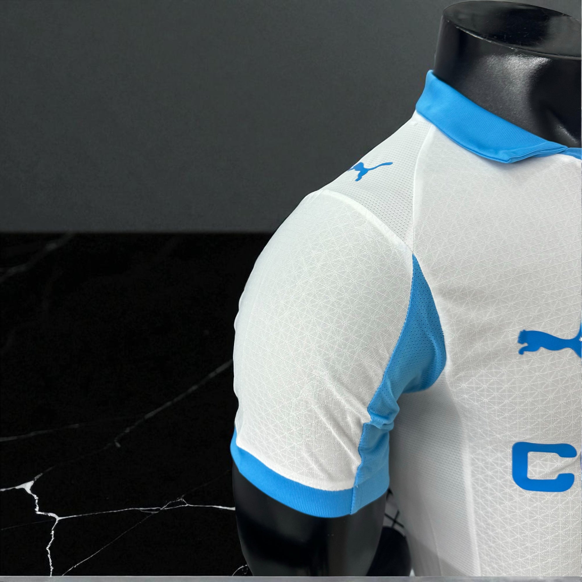 🔵 Maillot Olympique de Marseille 2025/26 – Édition Authentic Puma ULTRAWEAVE ⚪