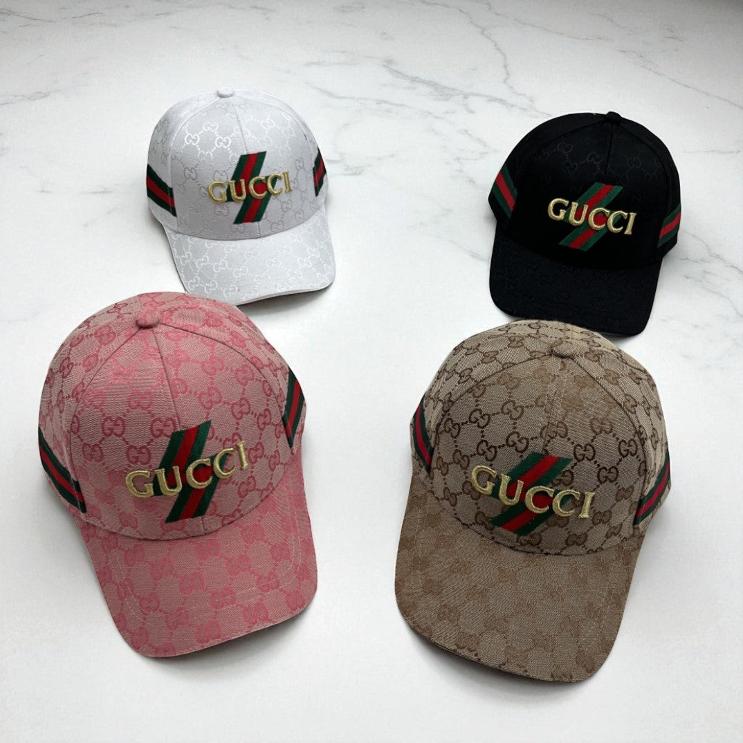 🧢 Casquette Gucci Diagonale – Logo Brodé Or & Bande Tricolore